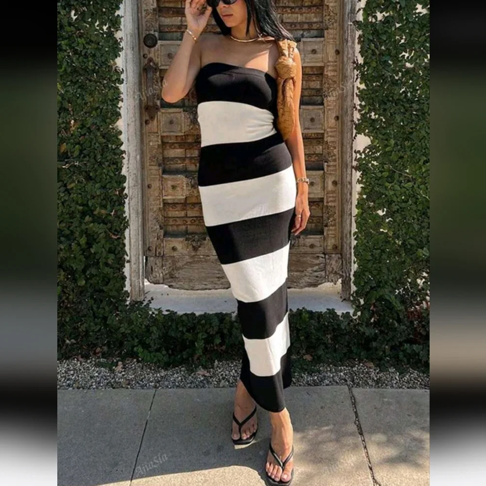 A Simple Knit Summer Dress With Strapless Stripes, Party Dress, For Cocktail - Picture 5 of 5